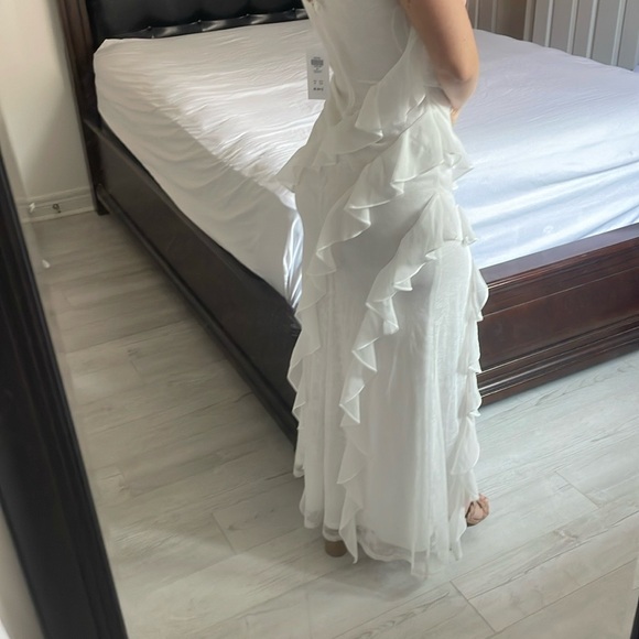 NWT White Ruffle MAXI lace dress - Picture 4 of 5